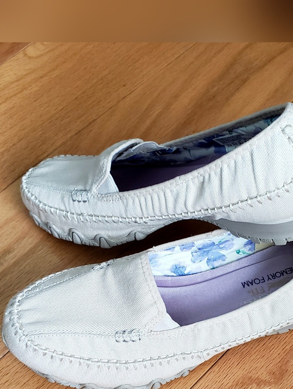 Skechers Relaxed Fit Bikers Jaywalk Canvas Slip-On Loafers Flat Cream Women's - Picture 3 of 11